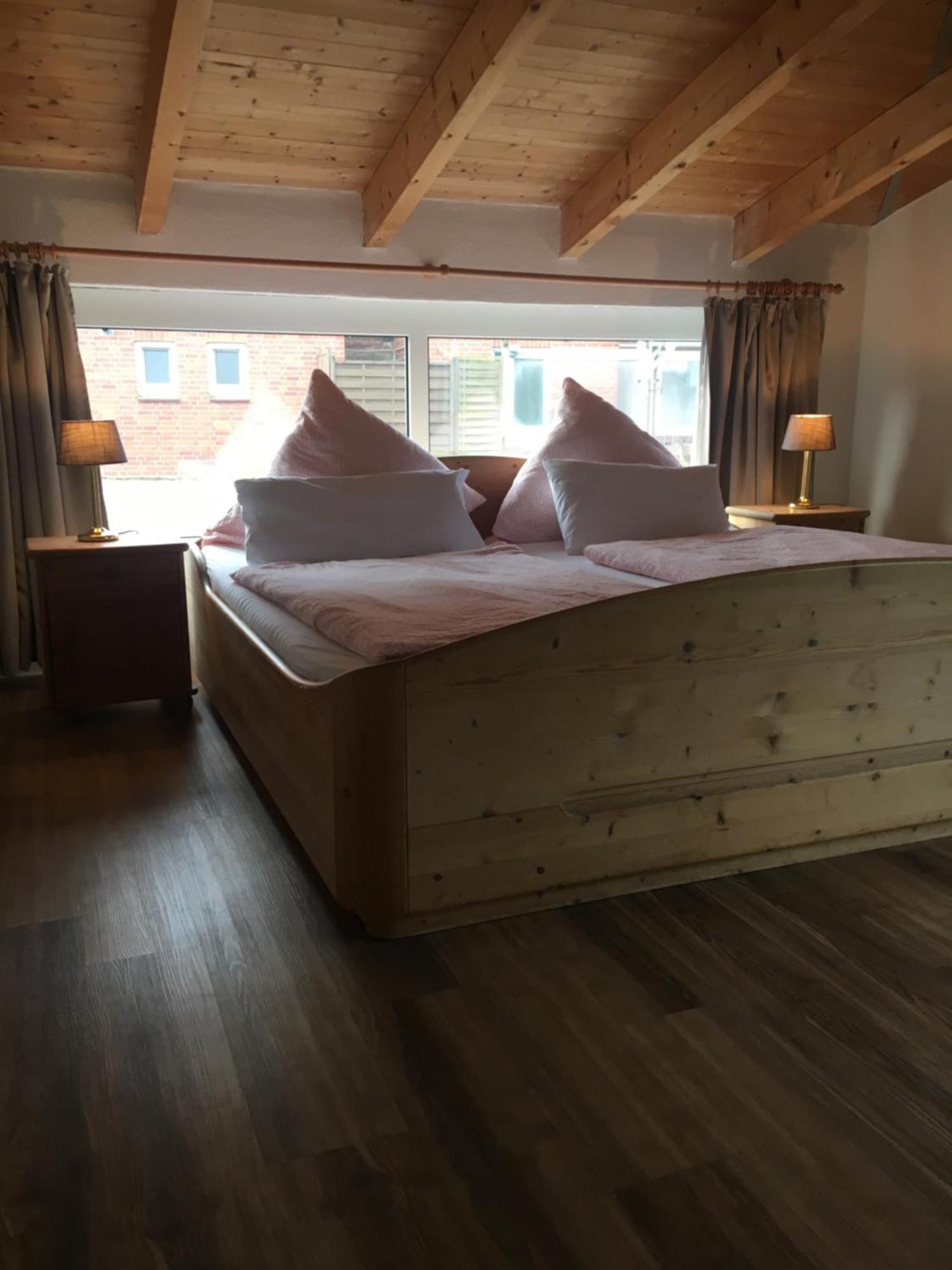 Gaestehaus Zur Linde Otterndorf Εξωτερικό φωτογραφία